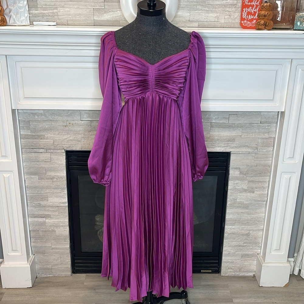 VICI Dress Satin Purple Romantic One Pleated Dress Ballon Sleeves Size Small